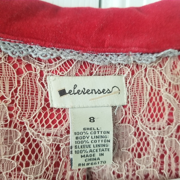 Red velvet peplum jacket - Elevenses - Picture 2 of 3